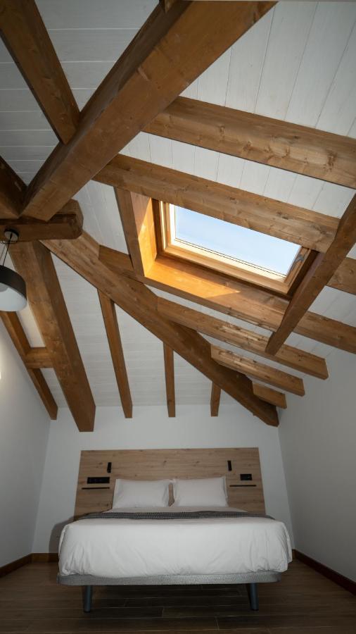 Apartamentos Puerta De Occidente Cornellana Εξωτερικό φωτογραφία